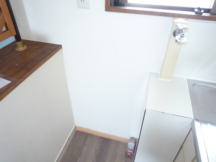 物件内観写真13　(洗濯機置場)