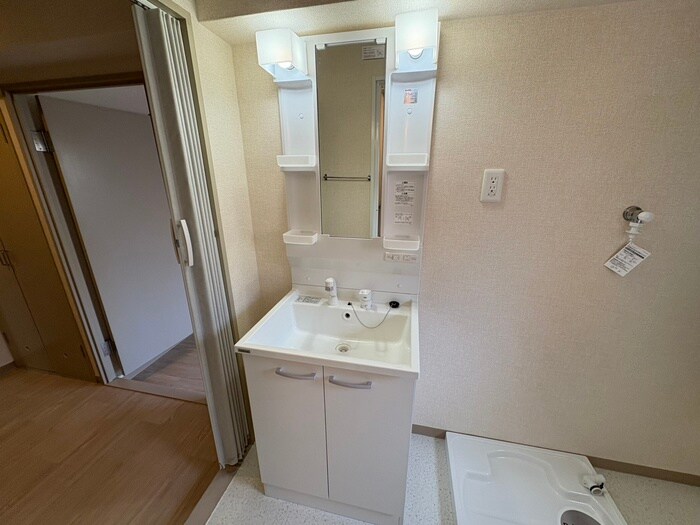 物件内観写真11　(洗面)