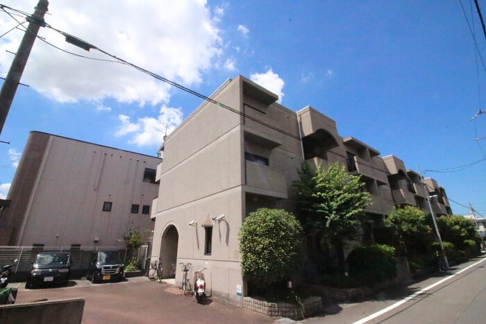 アルトリーベ背戸口の物件外観写真