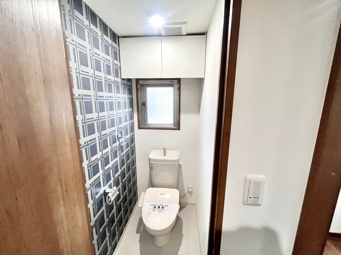 物件内観写真14　(トイレ)