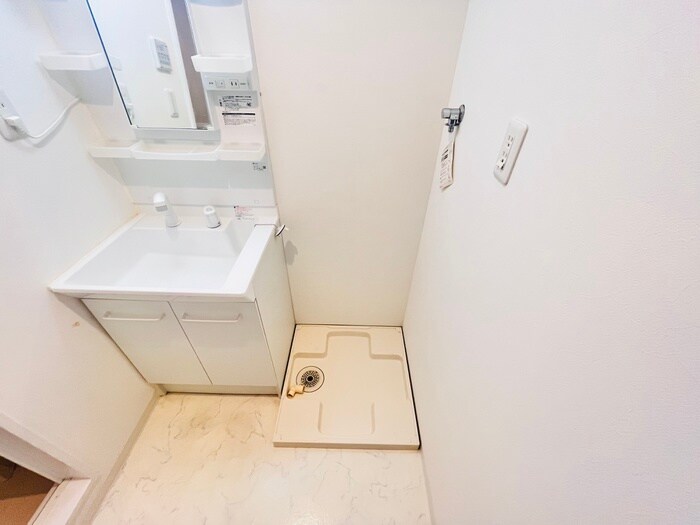 物件内観写真21　(洗濯機置場)