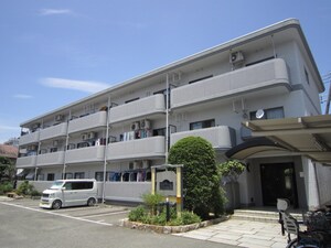 ファミ－ル上小阪外観写真