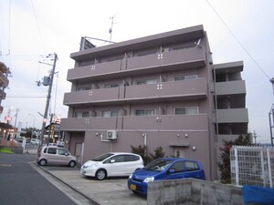 シャルマン外観写真