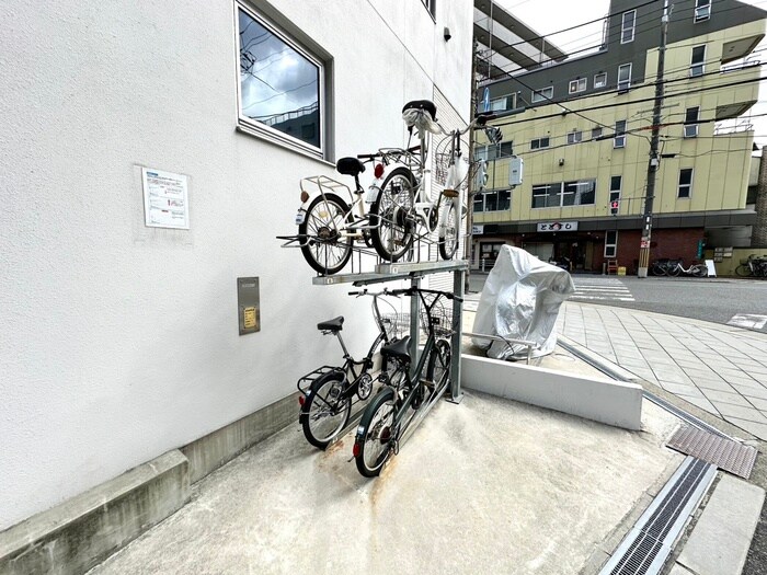 物件外観写真3　(駐輪場)