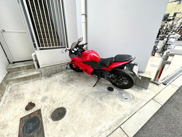バイク置き場