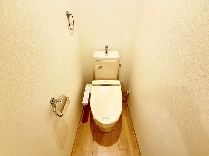 物件内観写真11　(トイレ)