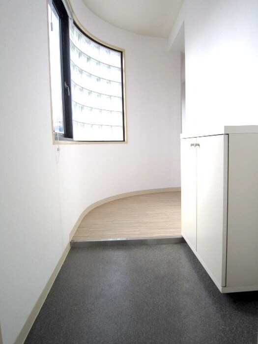 物件内観写真5　(廊下)