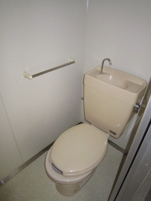 物件内観写真12　(トイレ)