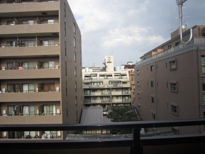 物件内観写真14　(室内からの展望)