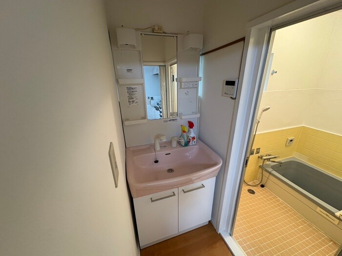 物件内観写真8　(洗面)