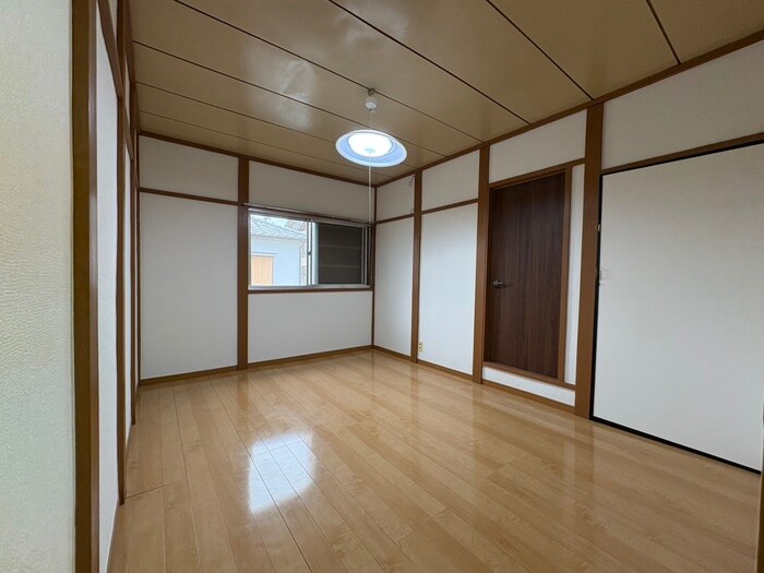 物件内観写真10　(居室)