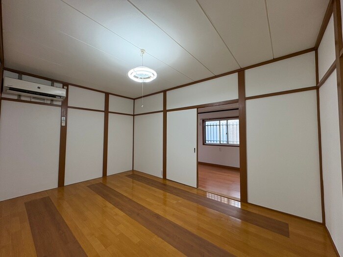 物件内観写真11　(居室)