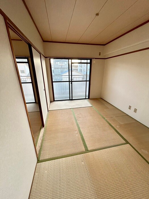 物件内観写真18　(居室)