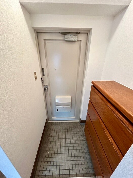 物件内観写真20　(玄関)