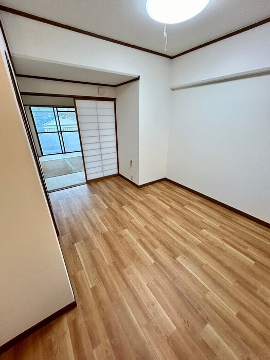 物件内観写真22　(居室)