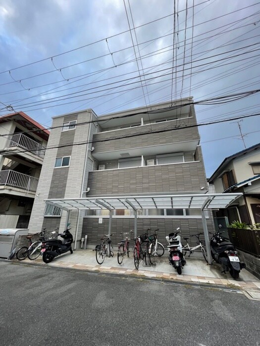 物件外観写真1　(外観写真)