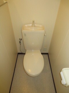 物件内観写真9　(トイレ)