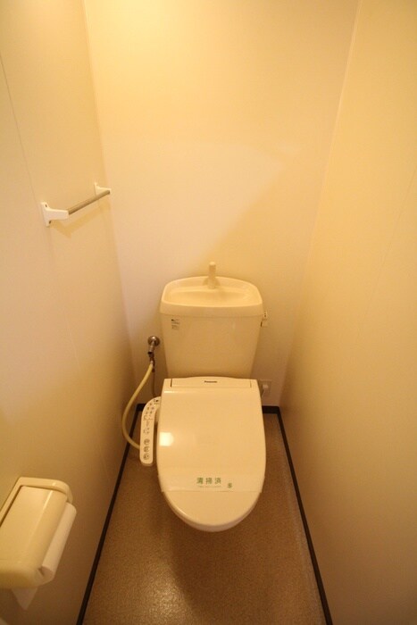 物件内観写真9　(トイレ)