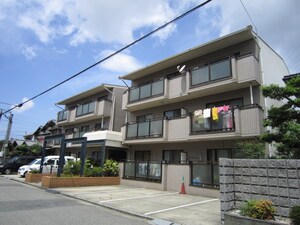 ロイヤル豆塚外観写真