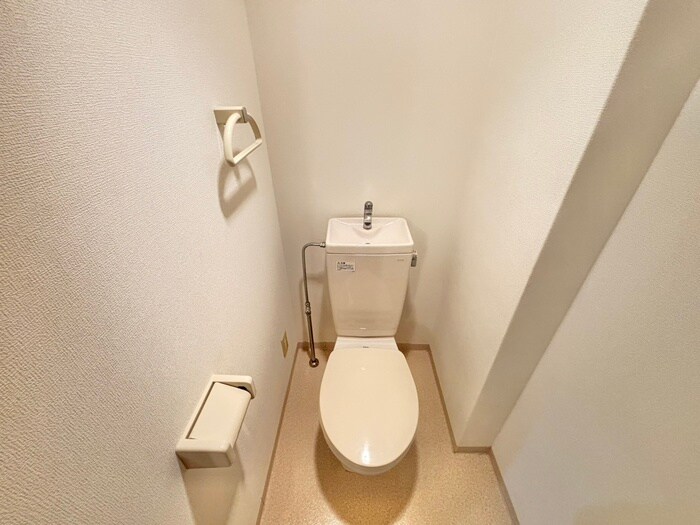 物件内観写真12　(トイレ)