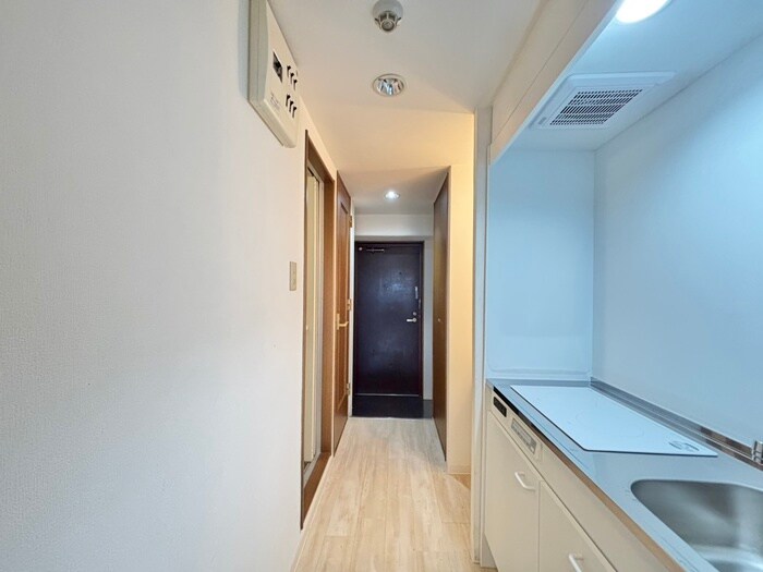 物件内観写真19　(廊下)