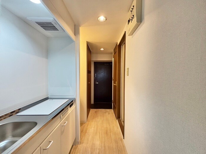 物件内観写真19　(廊下)