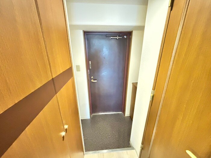 物件内観写真20　(玄関)