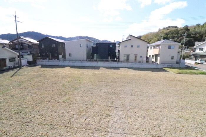 物件内観写真16　(室内からの展望)