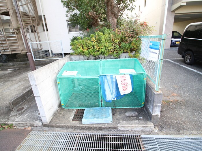 物件外観写真6　(建物設備)