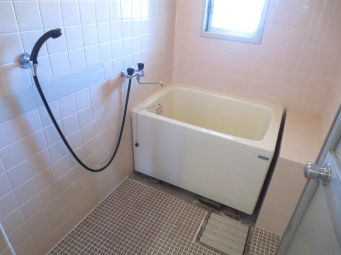 物件内観写真12　(バス／シャワールーム等)
