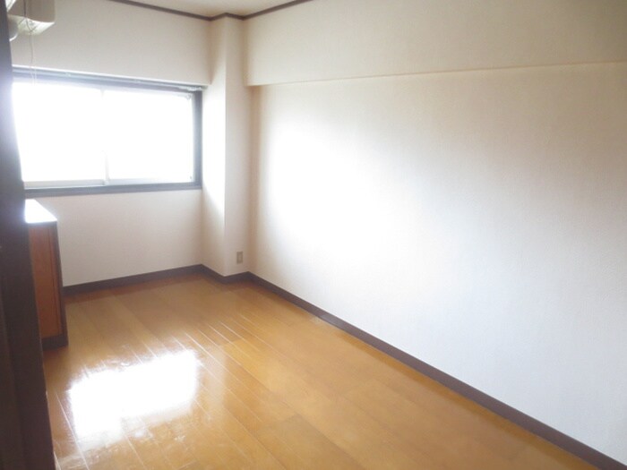 物件内観写真18　(居室)