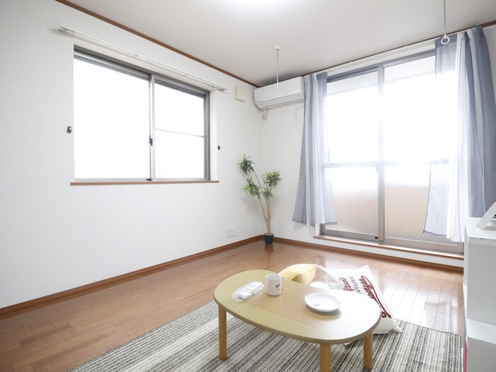 物件内観写真8　(居室)