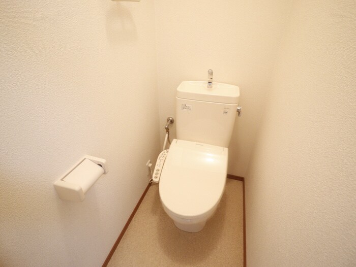 物件内観写真12　(トイレ)