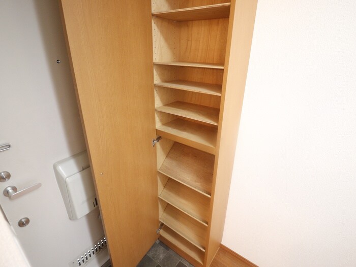 物件内観写真13　(靴箱)