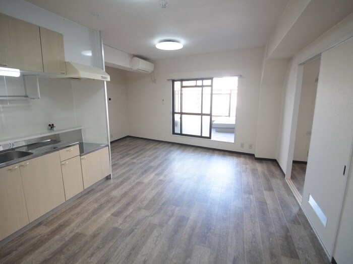 物件内観写真15　(居室)