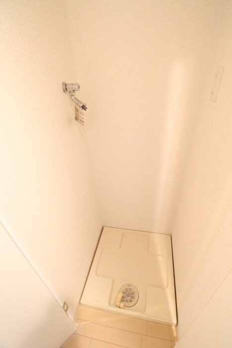 物件内観写真17　(洗濯機置場)