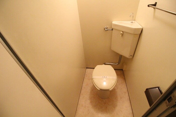 物件内観写真10　(トイレ)