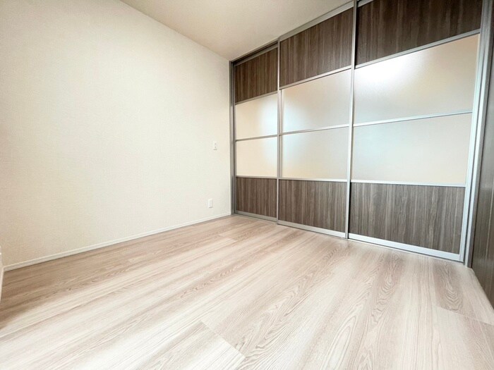 物件内観写真10　(居室)