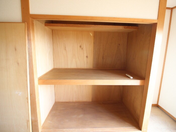 物件内観写真16　(収納)