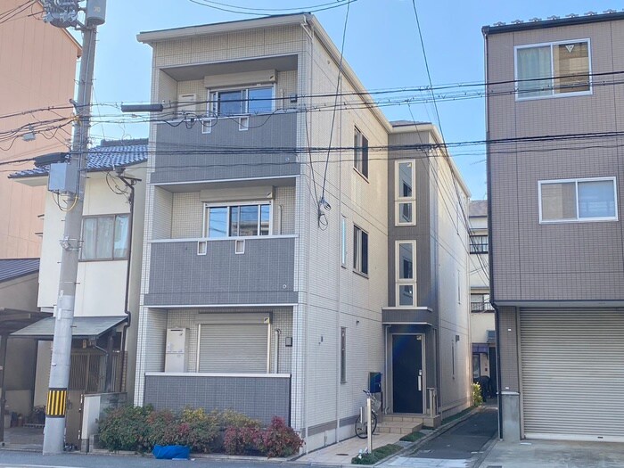 物件外観写真1　(外観写真)