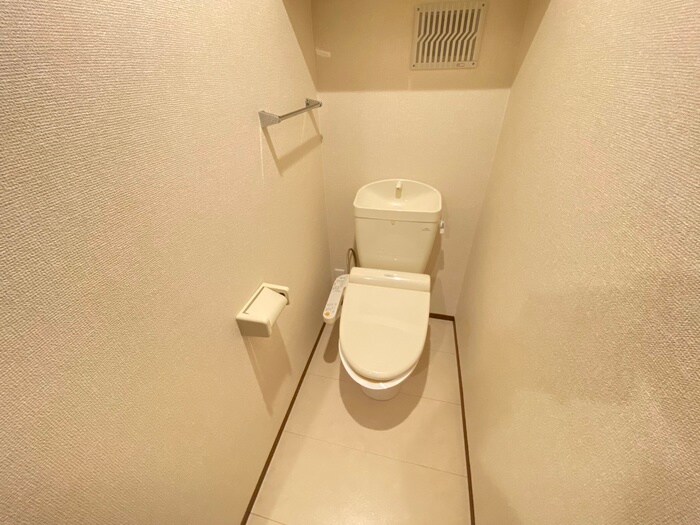 物件内観写真11　(トイレ)