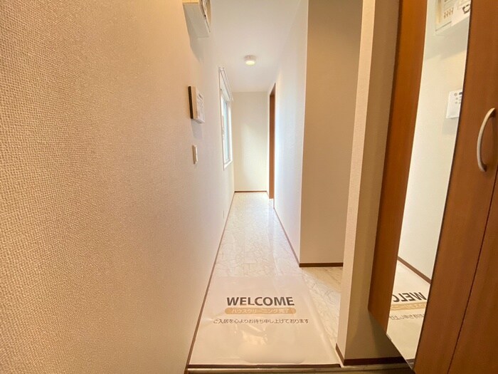 物件内観写真17　(廊下)