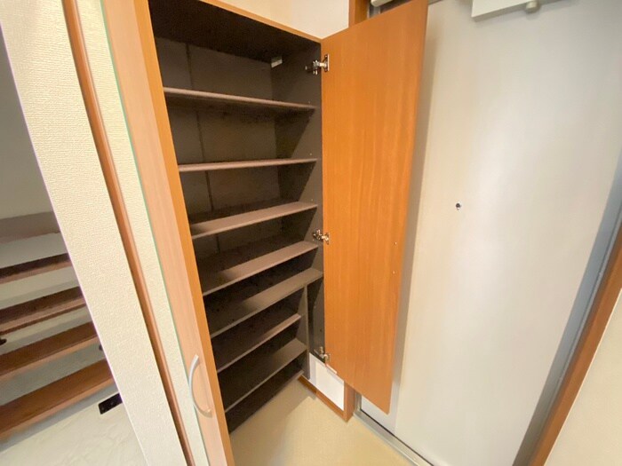 物件内観写真18　(靴箱)
