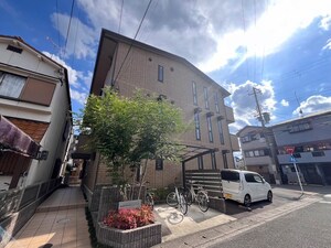 ル・クール鳥羽外観写真