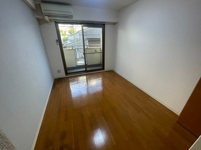 物件内観写真5　(居室)