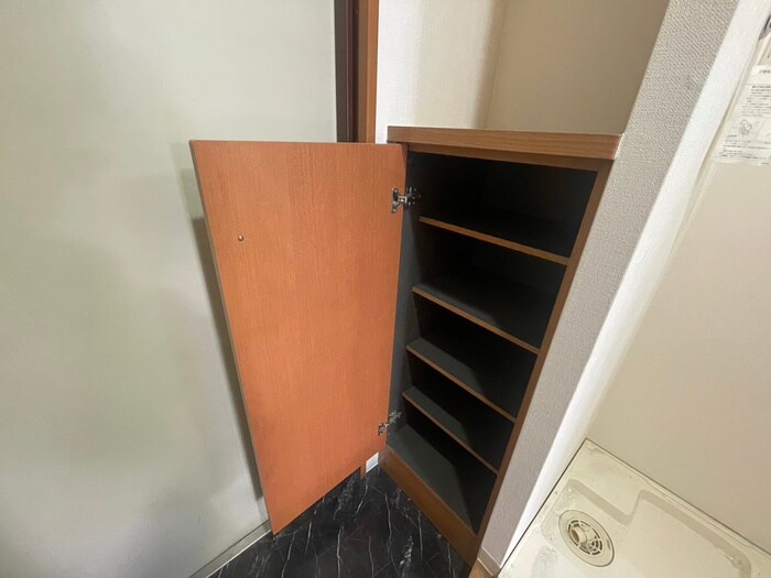 物件内観写真10　(靴箱)