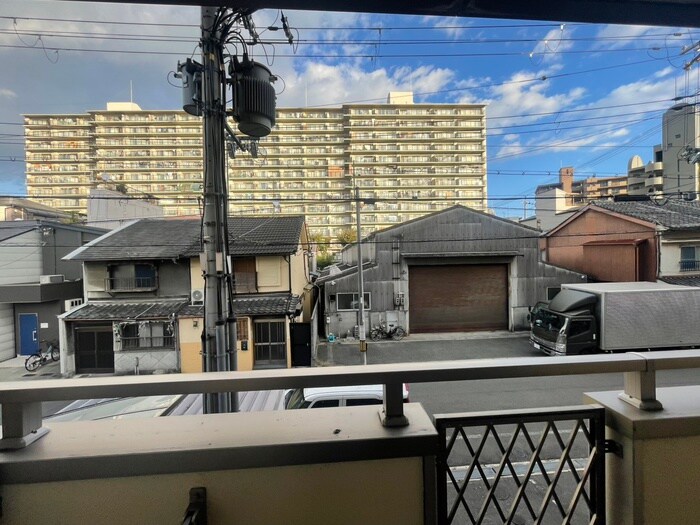 物件内観写真14　(室内からの展望)