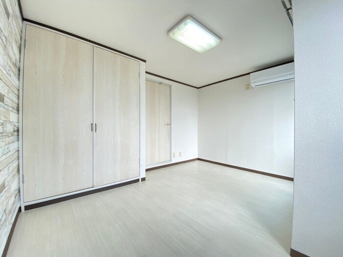 物件内観写真5　(居室)