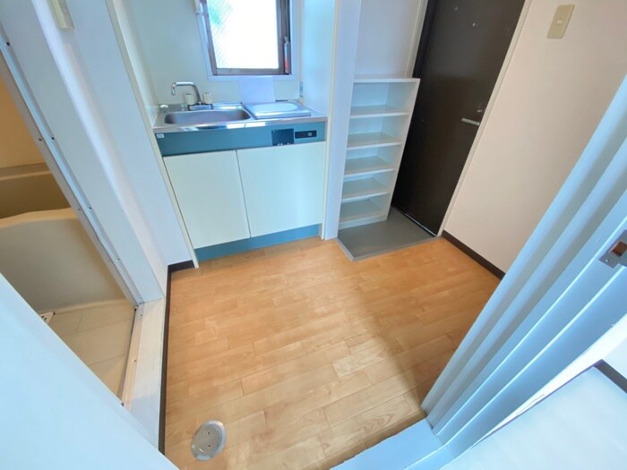 物件内観写真16　(廊下)