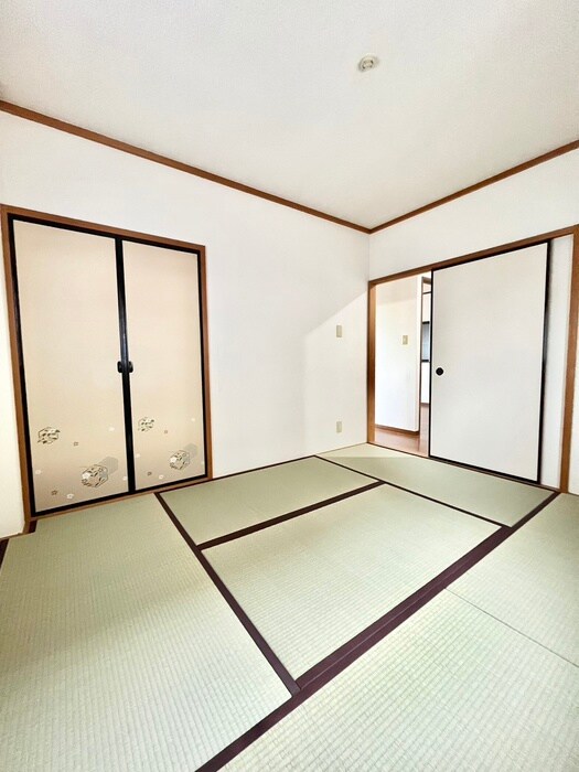 物件内観写真12　(居室)